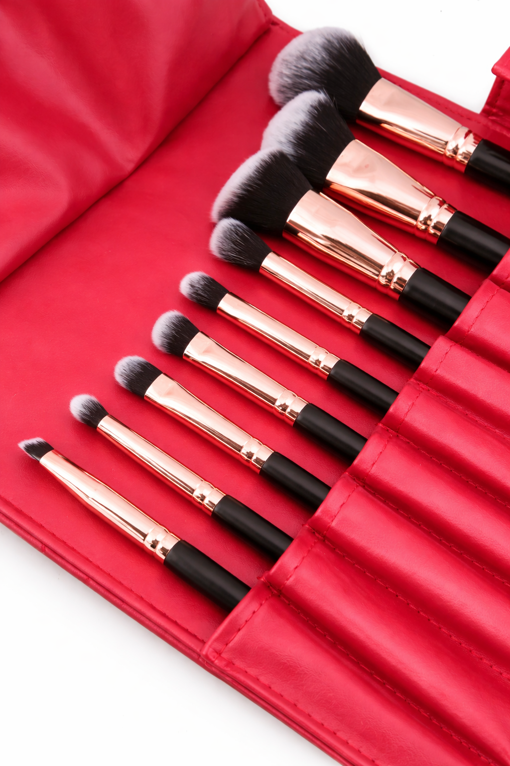 makeup brushes + highlight contour palette